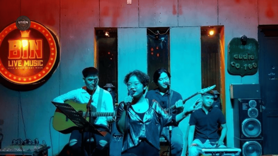 Bin Cafe Acoustic