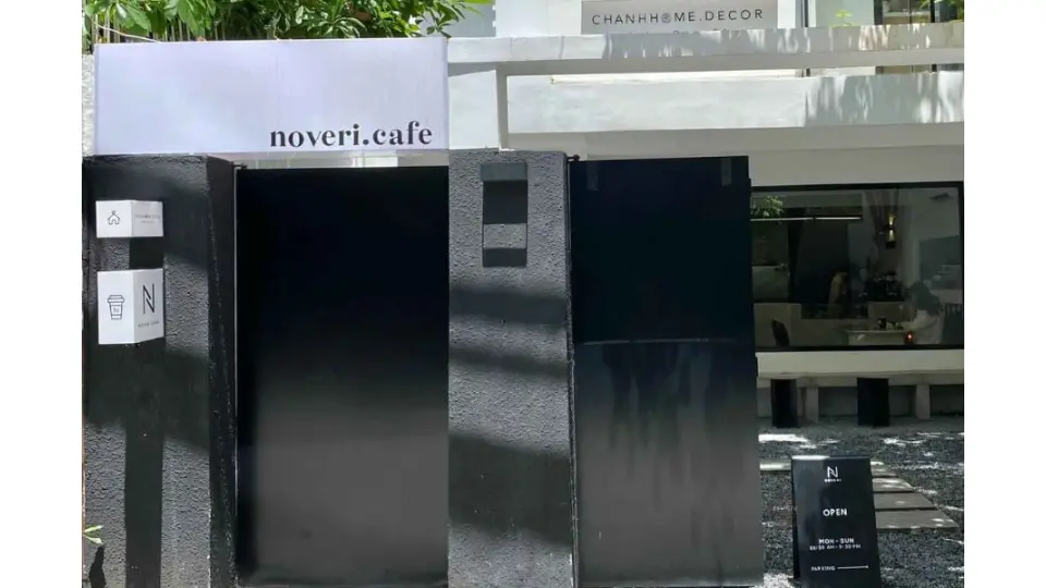 Noveri.cafe, quán cafe view đẹp Sài gòn với không gian trắng tinh khôi và rộng rãi.