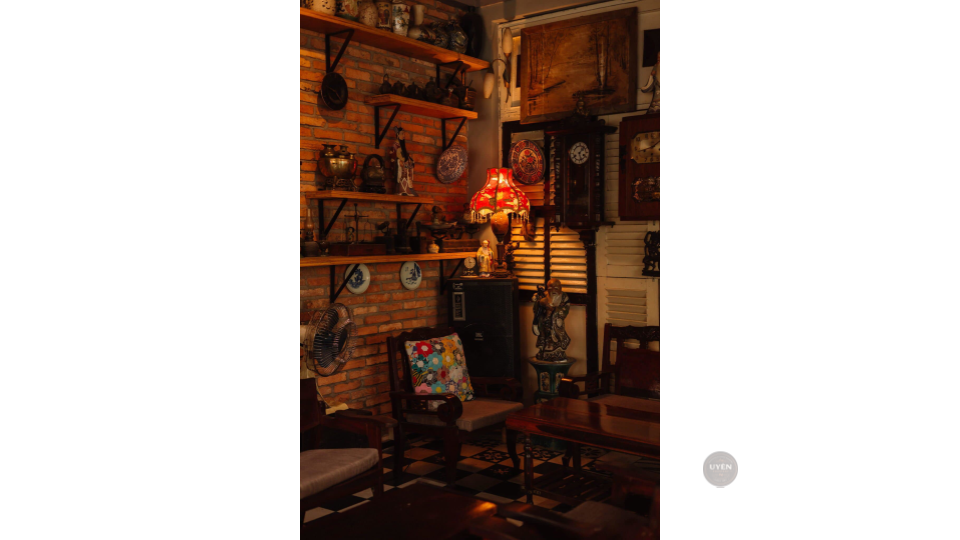 Top 35 Quán Café Đẹp Sài Gòn Nên Ghé Thăm Không khí Hà Nội tại Ngách 160, một quán cafe đẹp Sài Gòn.