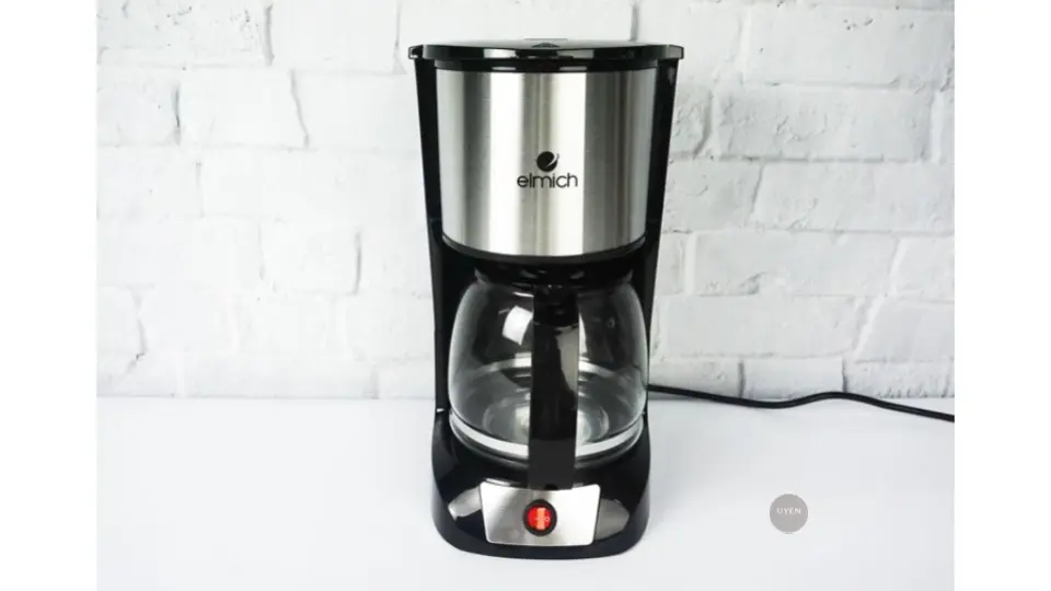 Máy pha cà phê Elmich, một thương hiệu máy pha cà phê châu Âu nổi tiếng về độ bền.