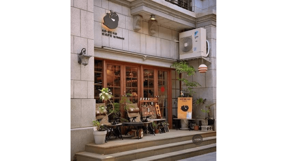 Koneko Coffee & Gift Shop, quán cà phê Bình Thạnh D2 kết hợp cửa hàng quà tặng độc đáo.