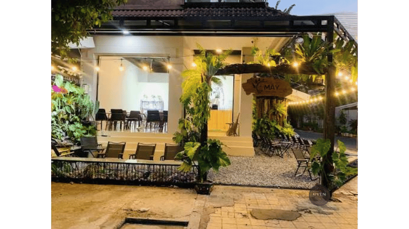 Cà phê võng Hà Nội: Thư giãn giữa lòng phố cổ May Coffee Garden