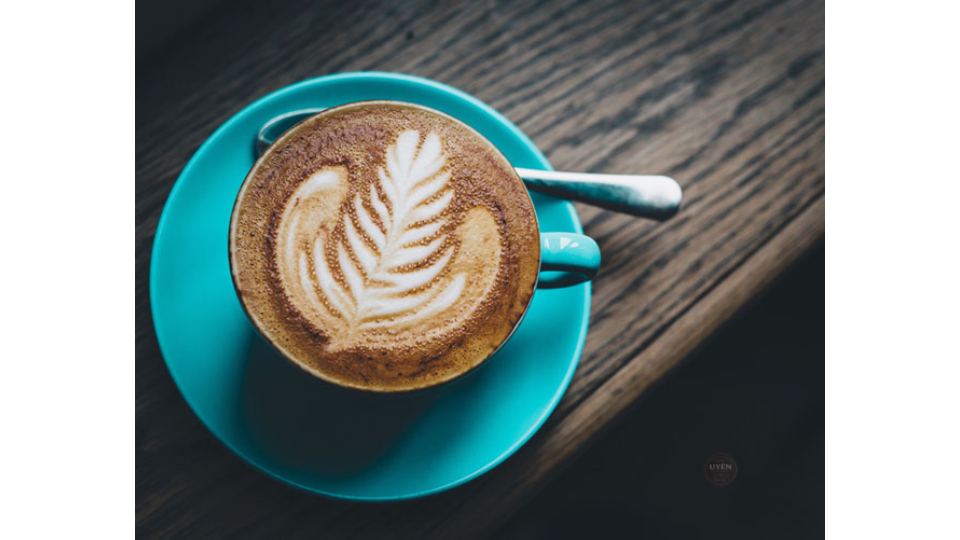 Cappuccino là gì? Tìm hiểu chi tiết về món cà phê này Hiểu rõ các thành phần của cappuccino là gì qua lớp bọt sữa dày và bồng bềnh đặc trưng.